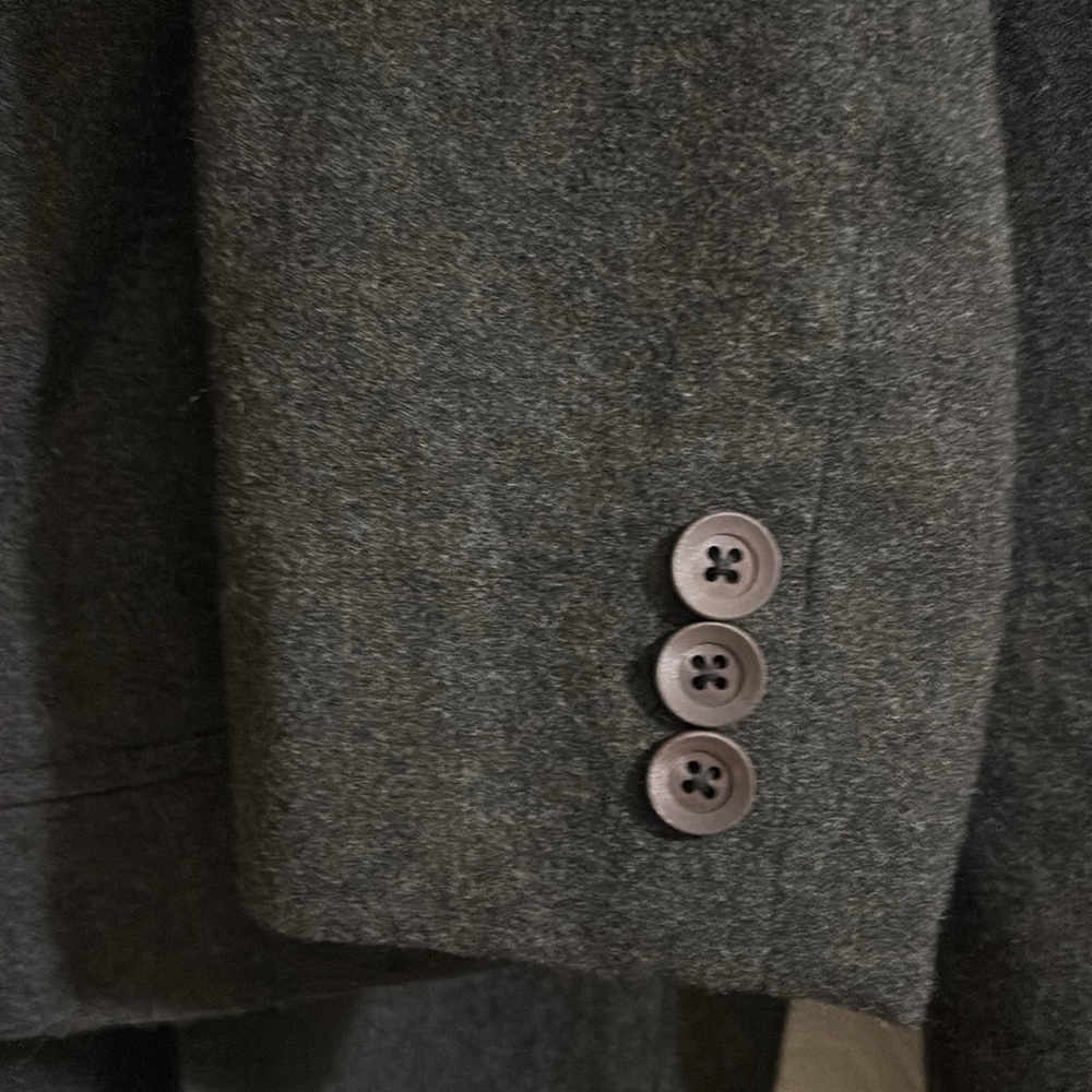 Woman’s pant and jacket wool suit - Picture 3 of 5